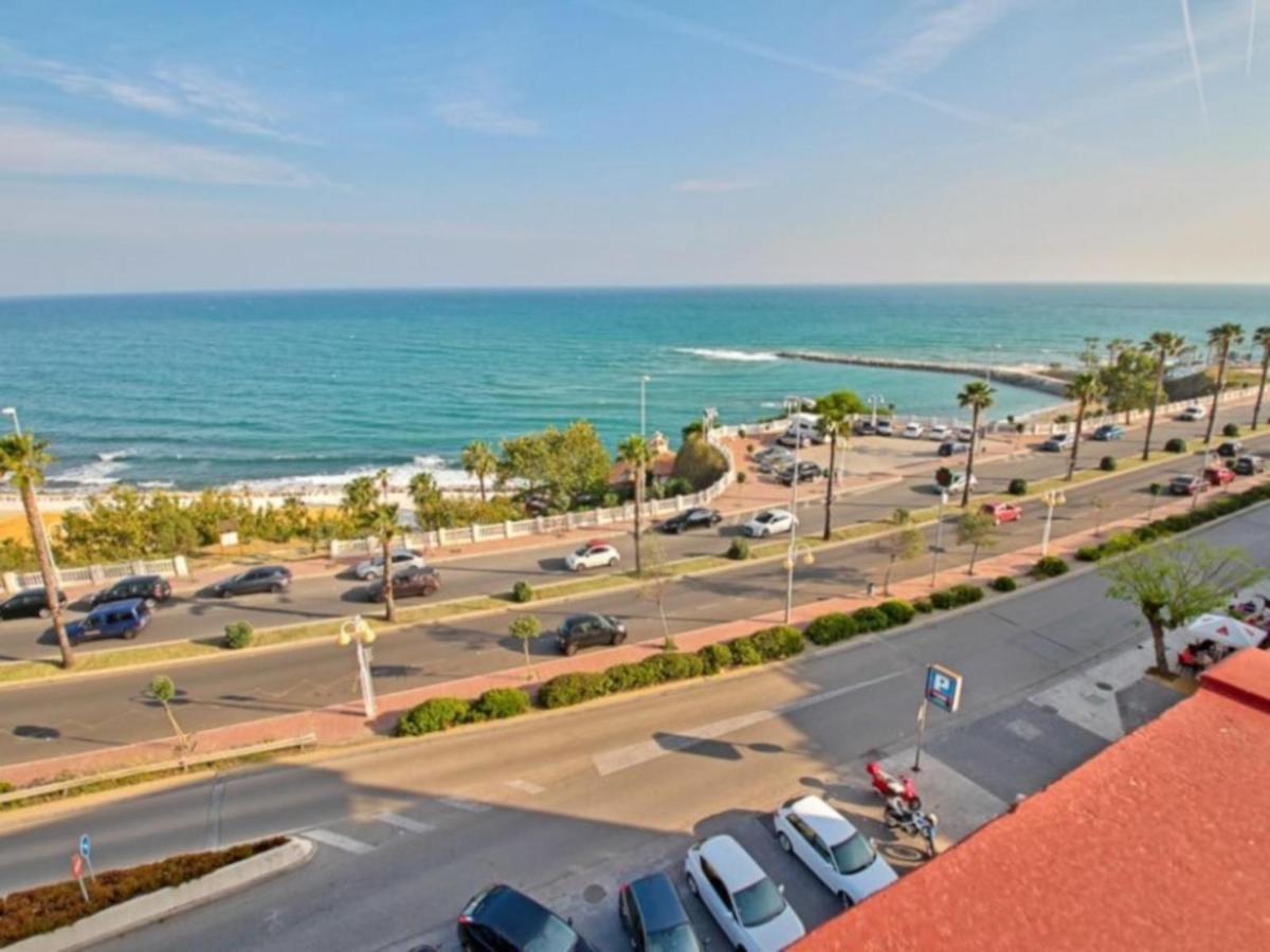 Chic Beachfront Flat With Amazing Sea Views And Private Indoor Parking ベナルマデナ エクステリア 写真