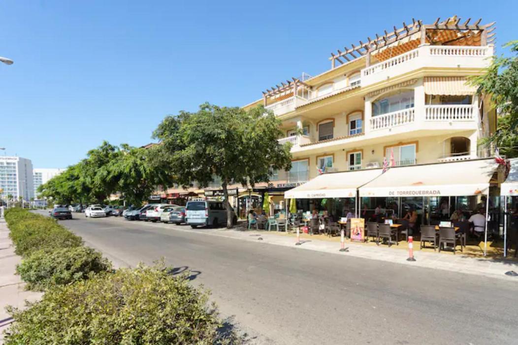 Chic Beachfront Flat With Amazing Sea Views And Private Indoor Parking ベナルマデナ エクステリア 写真