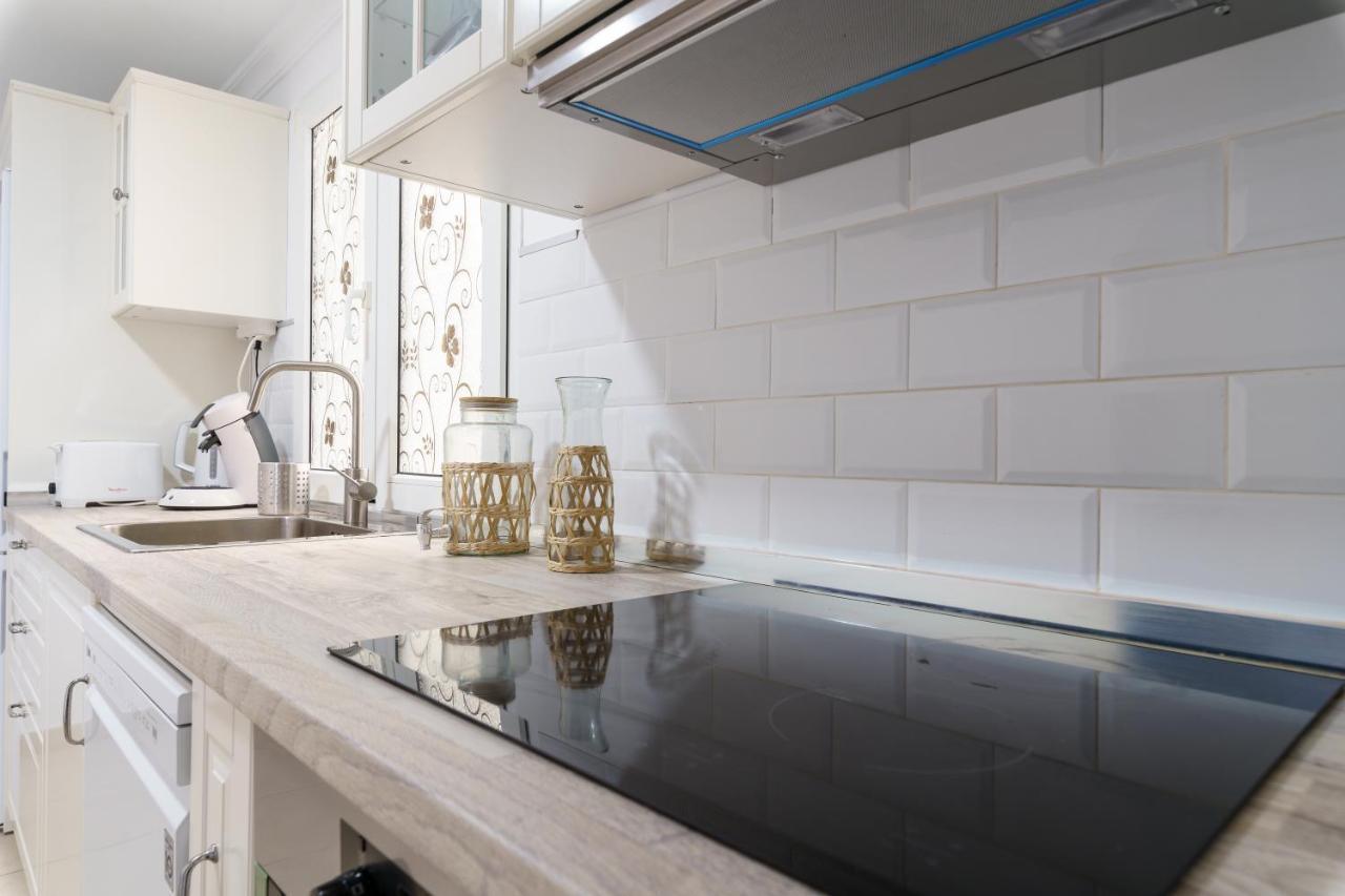 Chic Beachfront Flat With Amazing Sea Views And Private Indoor Parking ベナルマデナ エクステリア 写真